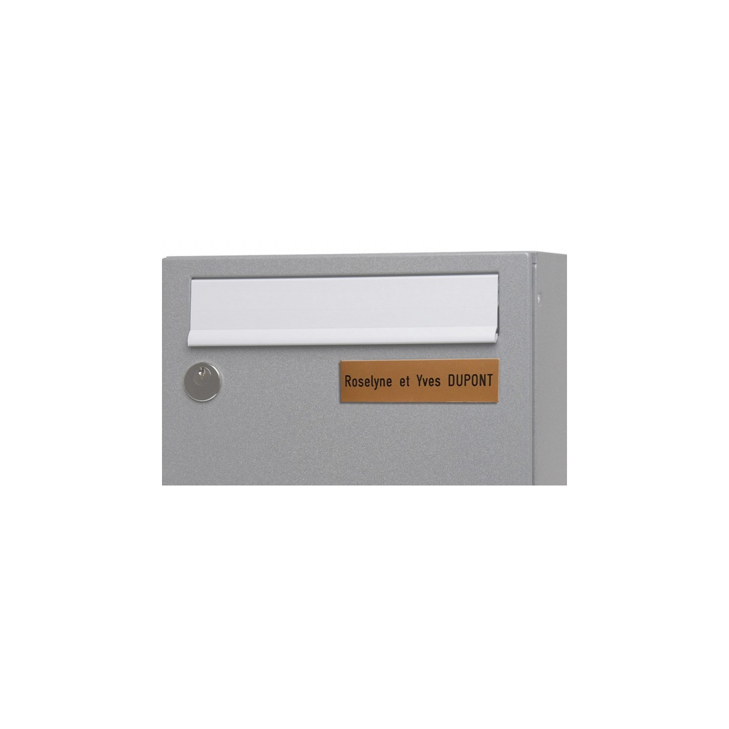 Plaque de boîte aux lettres, fond or, texte gravé noir