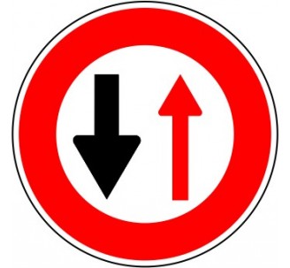 Panneau routier "Cédez le passage à la circulation en sens inverse" B15