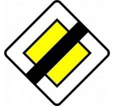 Panneau routier "Fin d'axe prioritaire" AB7