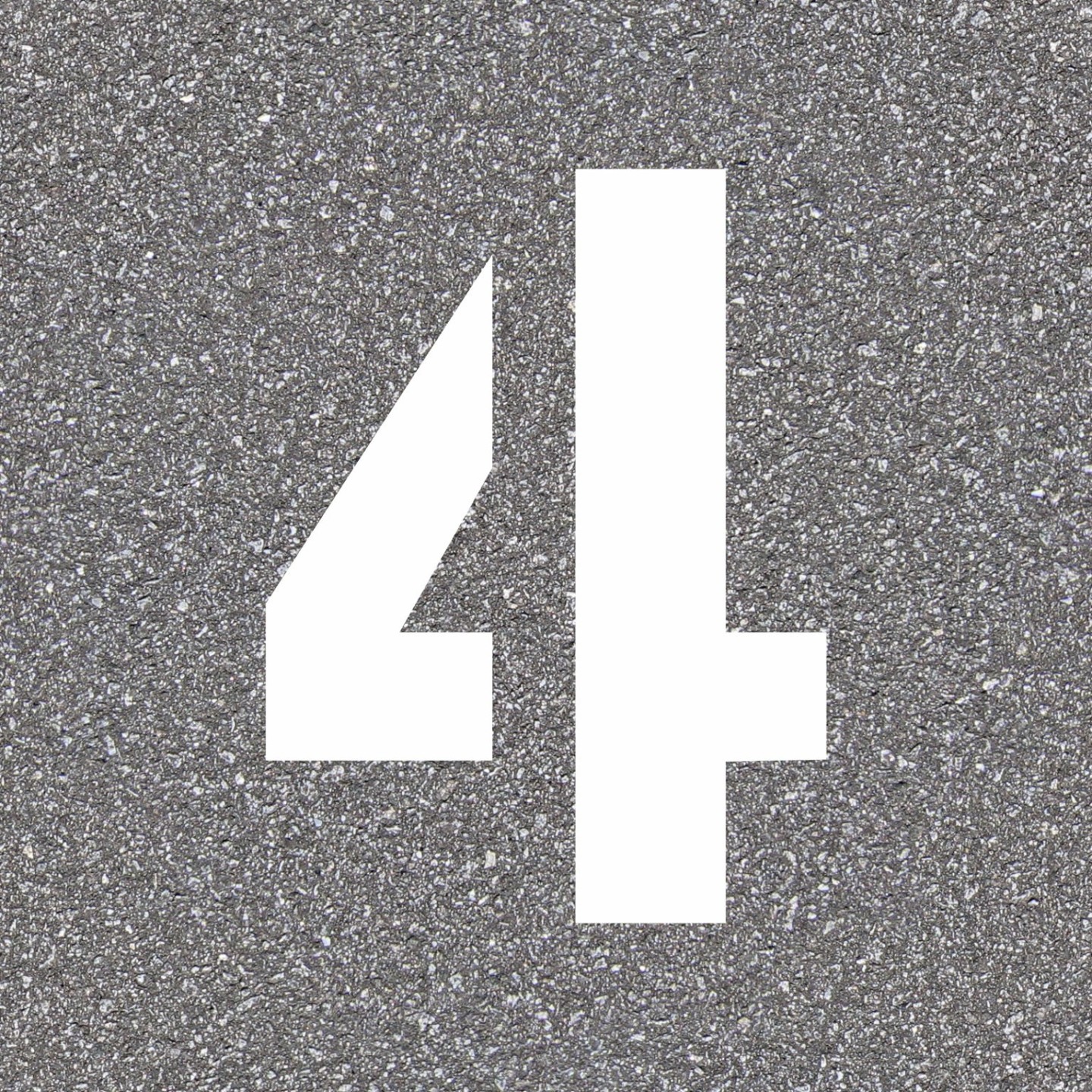 Pochoir en bois du chiffre "4"