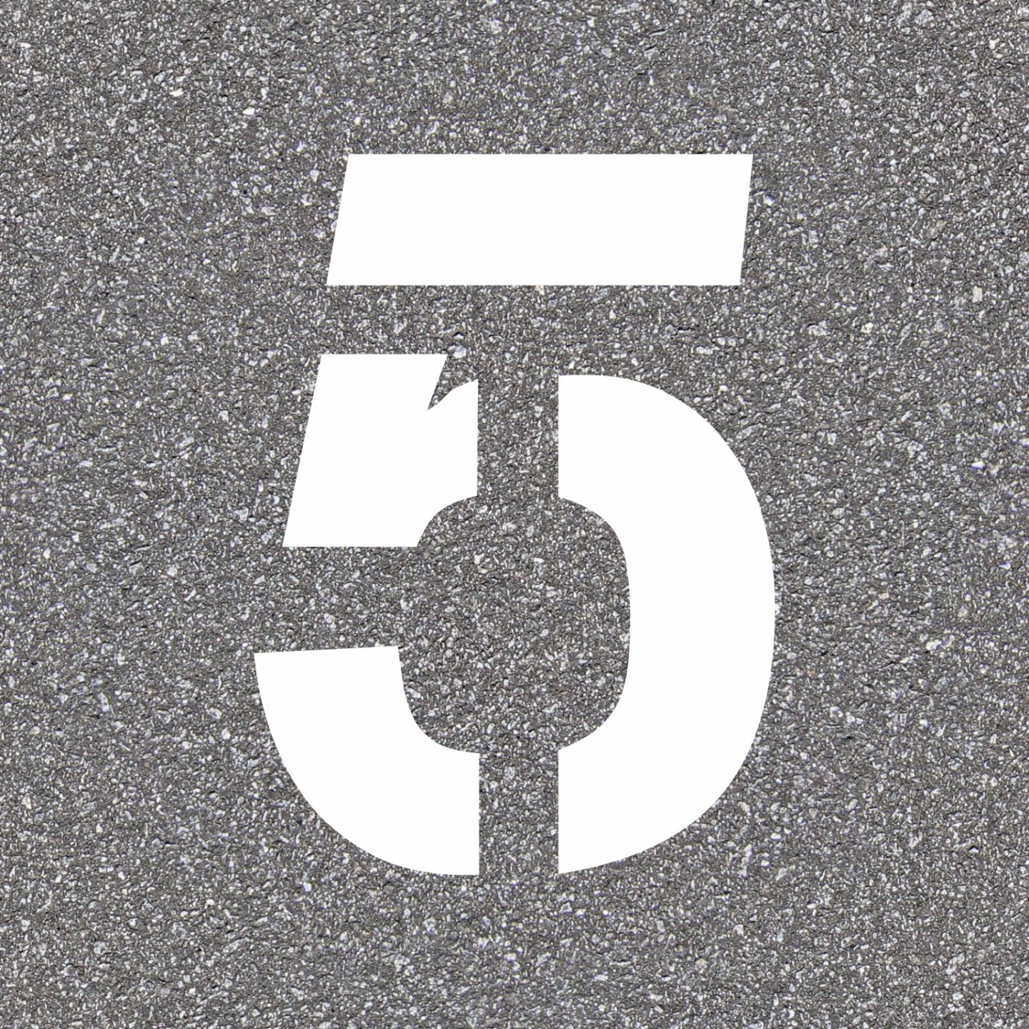 Pochoir en bois du chiffre "5"