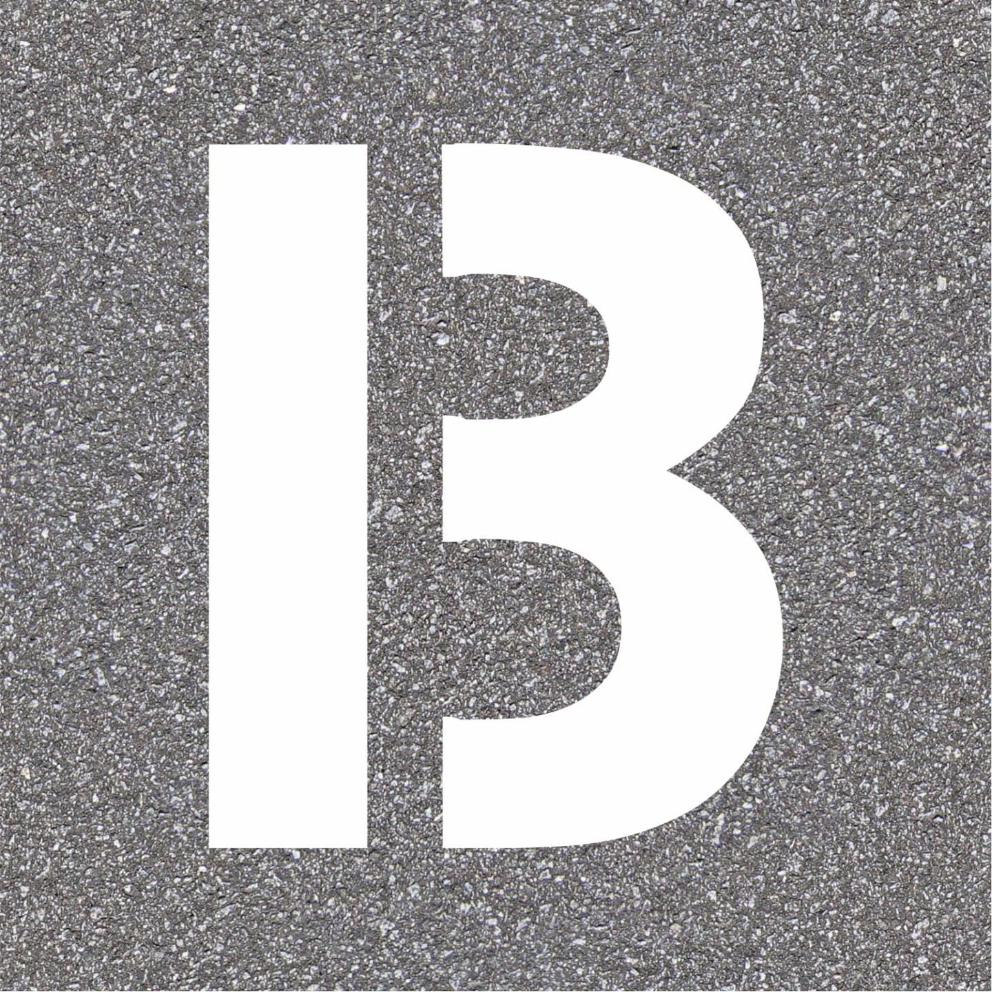 Pochoir en bois de la lettre "B"