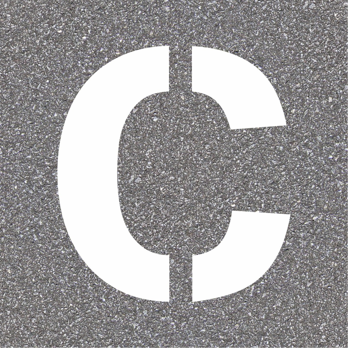 Pochoir en bois de la lettre "C"