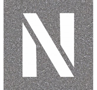 Pochoir en bois de la lettre "N"