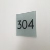 Plaque de porte avec chiffre à personnaliser, en plexiglass