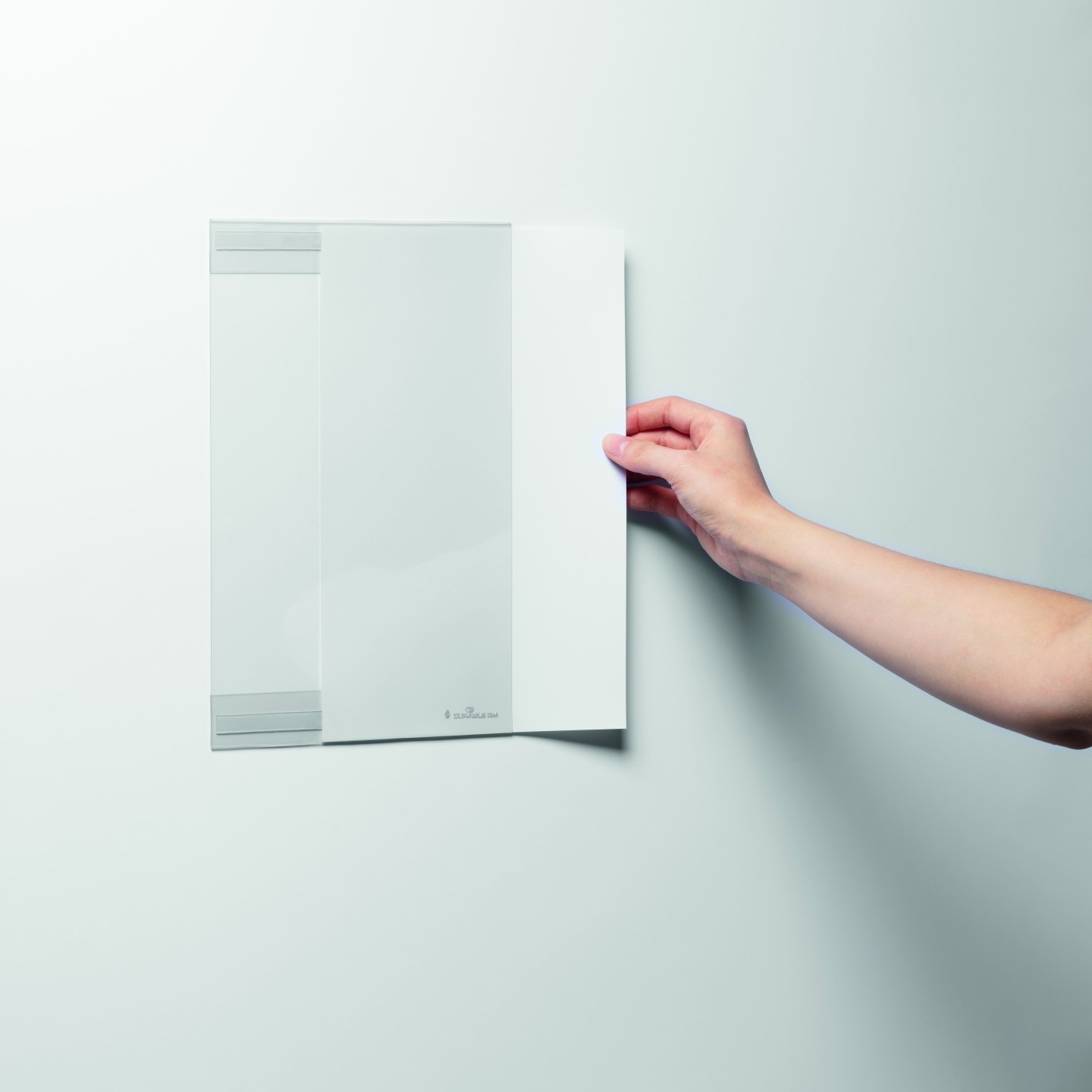 Pochette d'affichage DURAFRAME Adhésive A4 en rPET
