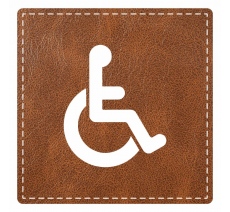 Plaque de porte carré avec picto "toilettes handicapés" - imitation cuir marron