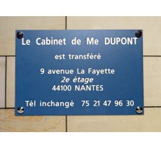 Plaque de transfert provisoire, fond bleu, texte gravé blanc