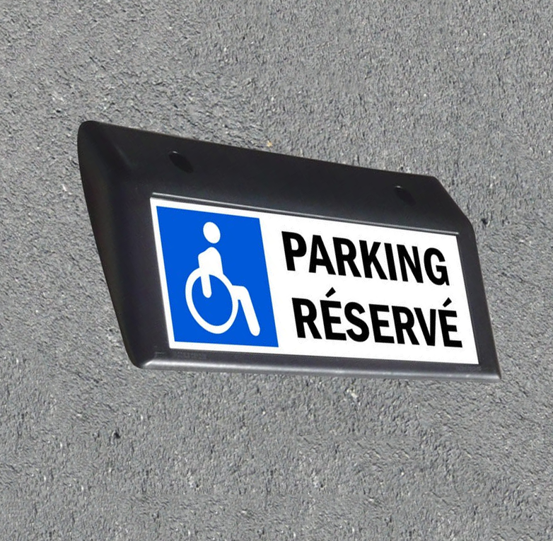 Parking réservé PMR